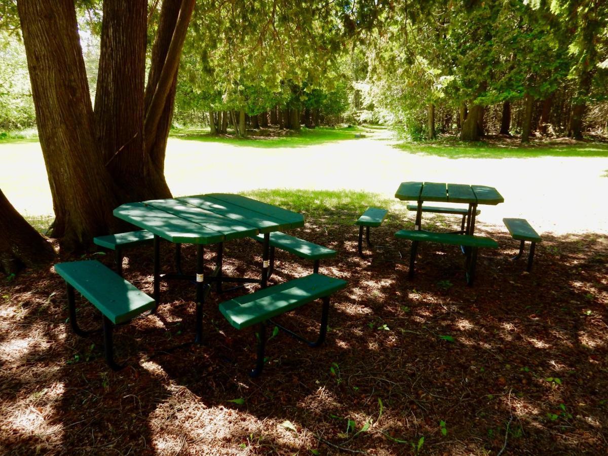 Garden Grove Retreat & Lodging Near Pictured Rocks, Fayette, Trails Exterior foto