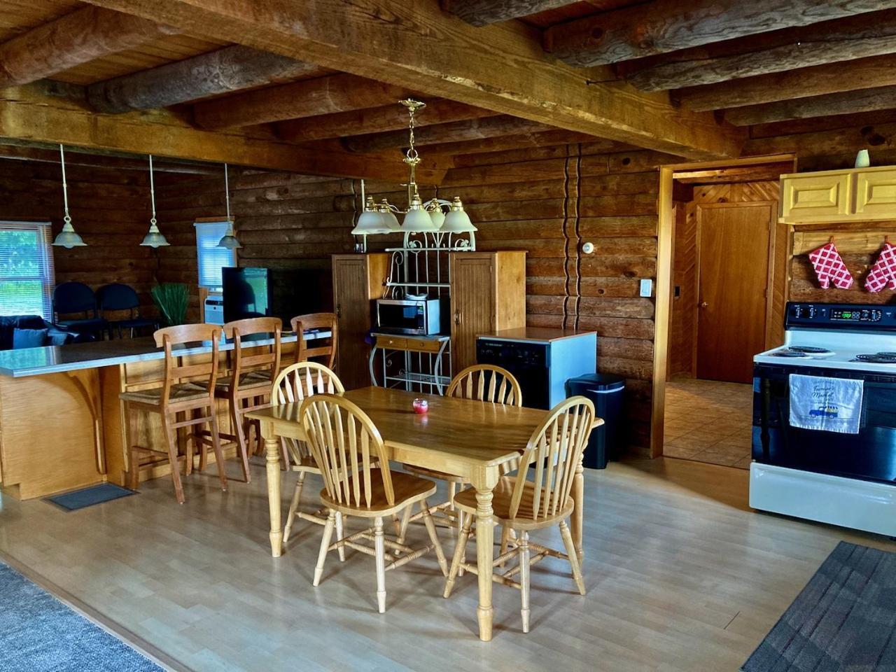 Garden Grove Retreat & Lodging Near Pictured Rocks, Fayette, Trails Exterior foto