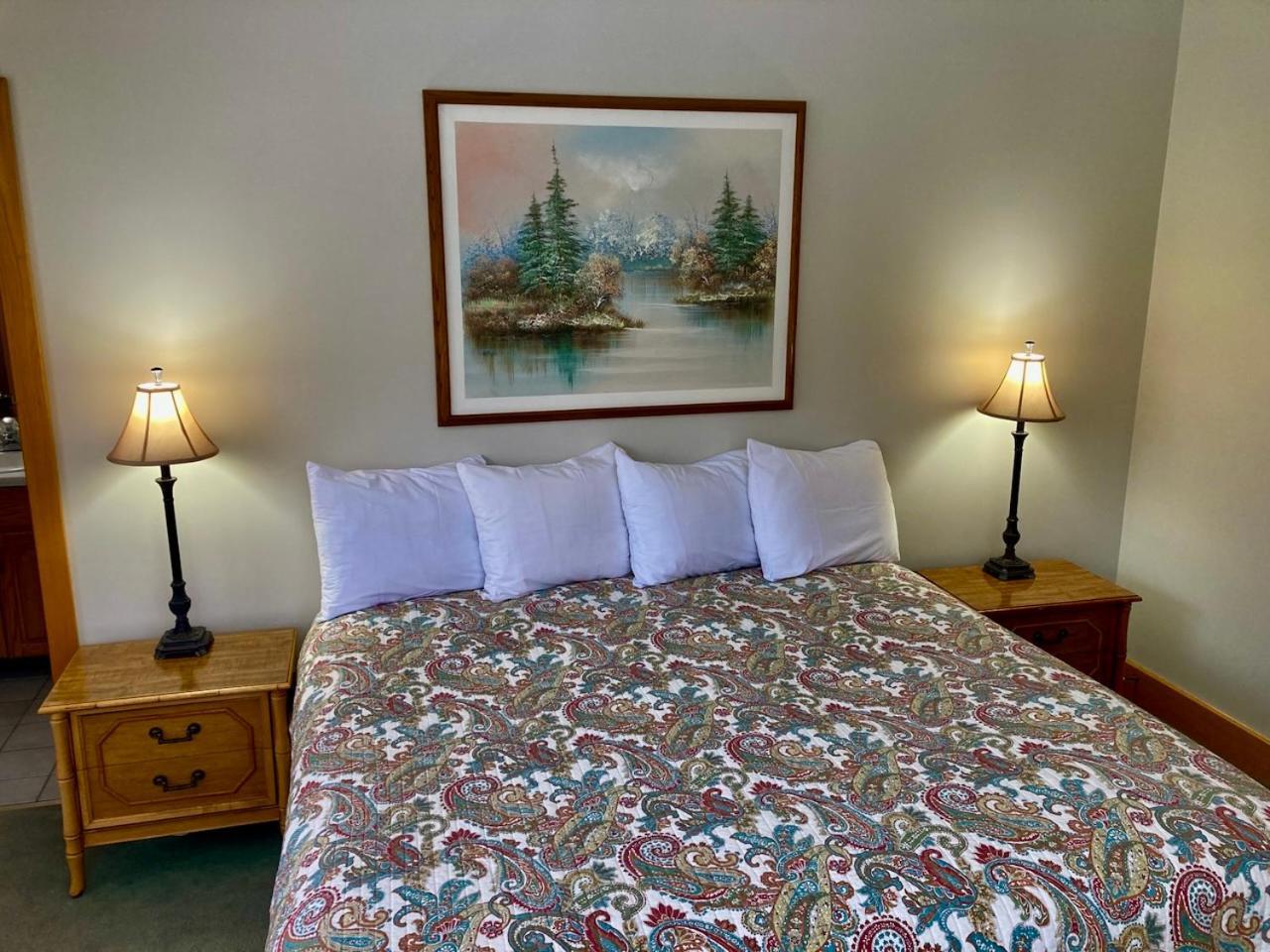 Garden Grove Retreat & Lodging Near Pictured Rocks, Fayette, Trails Exterior foto